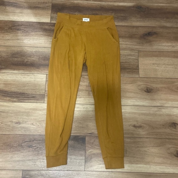 Pact mustard yellow relaxed fit pocket joggers size XS - Picture 1 of 4